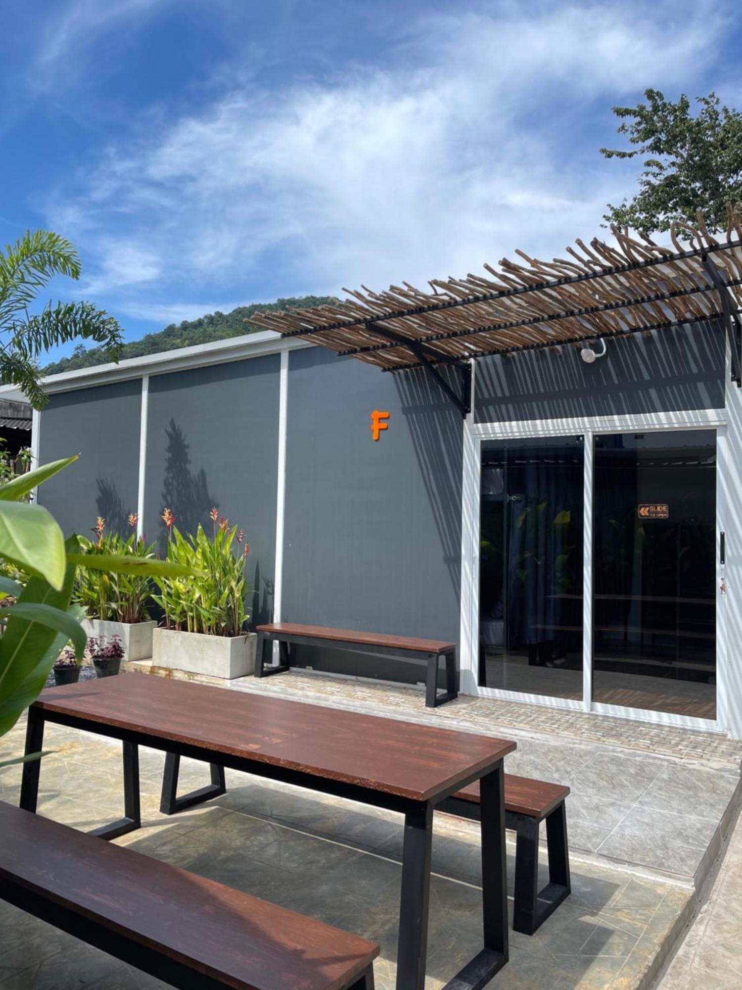 Summer Club And Hostel Ao Nang エクステリア 写真