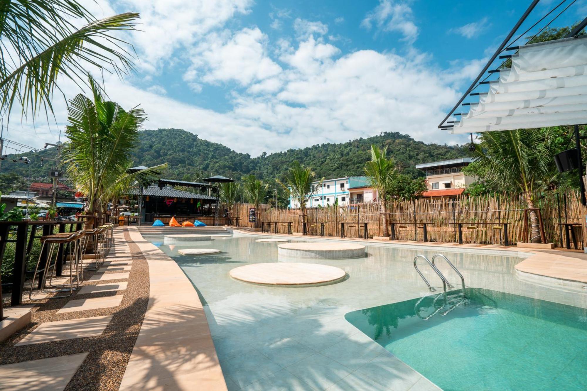 Summer Club And Hostel Ao Nang エクステリア 写真