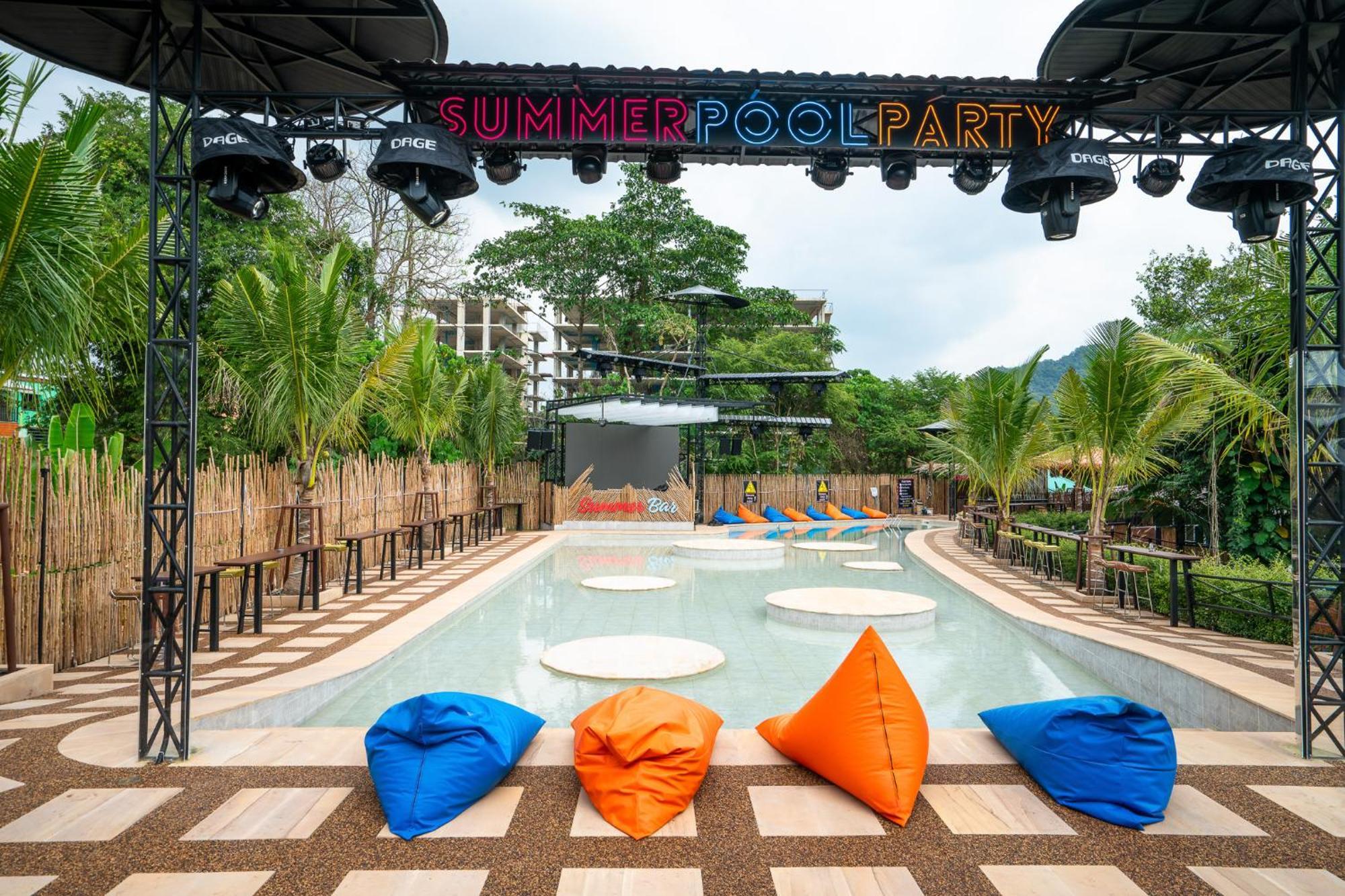 Summer Club And Hostel Ao Nang エクステリア 写真