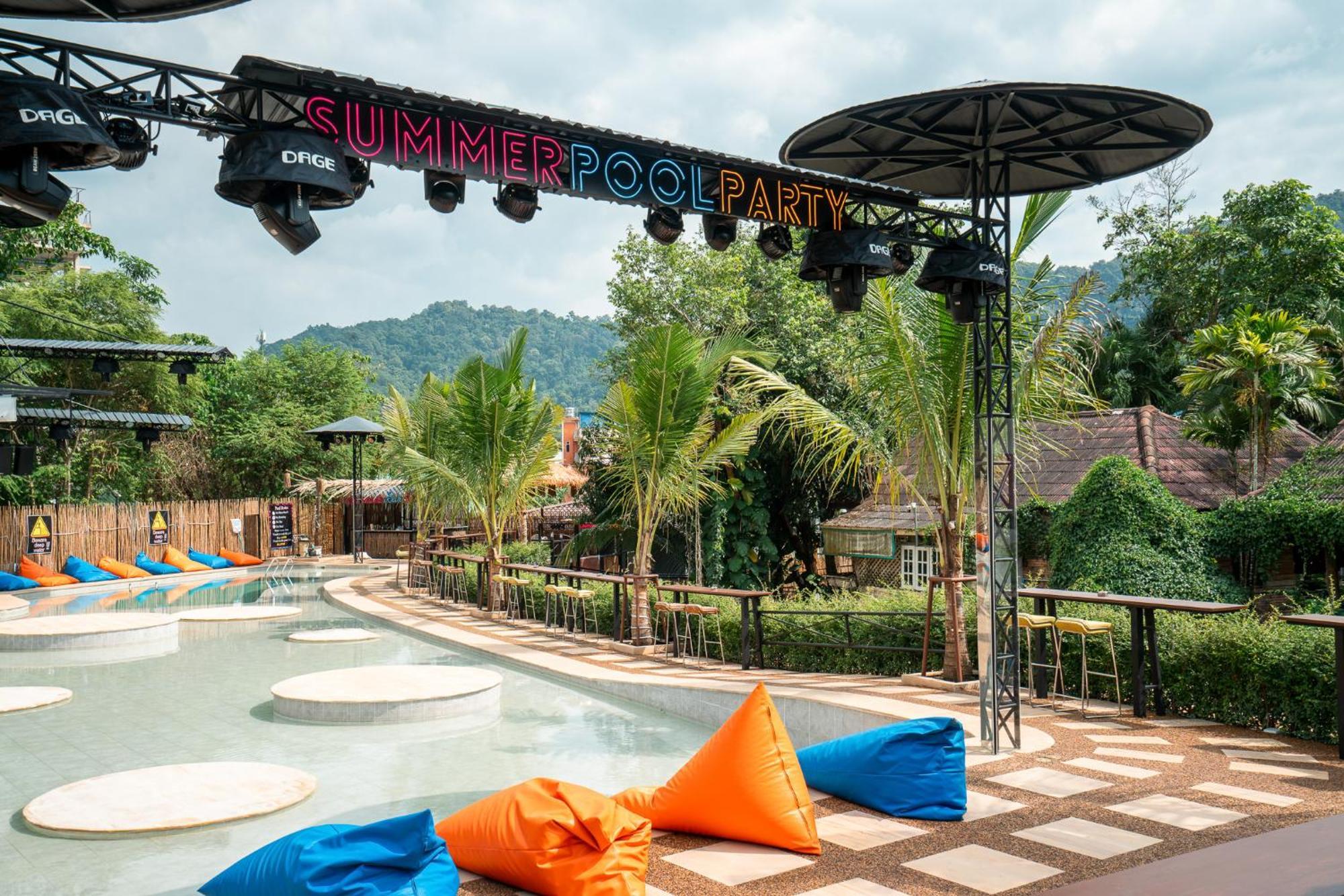 Summer Club And Hostel Ao Nang エクステリア 写真