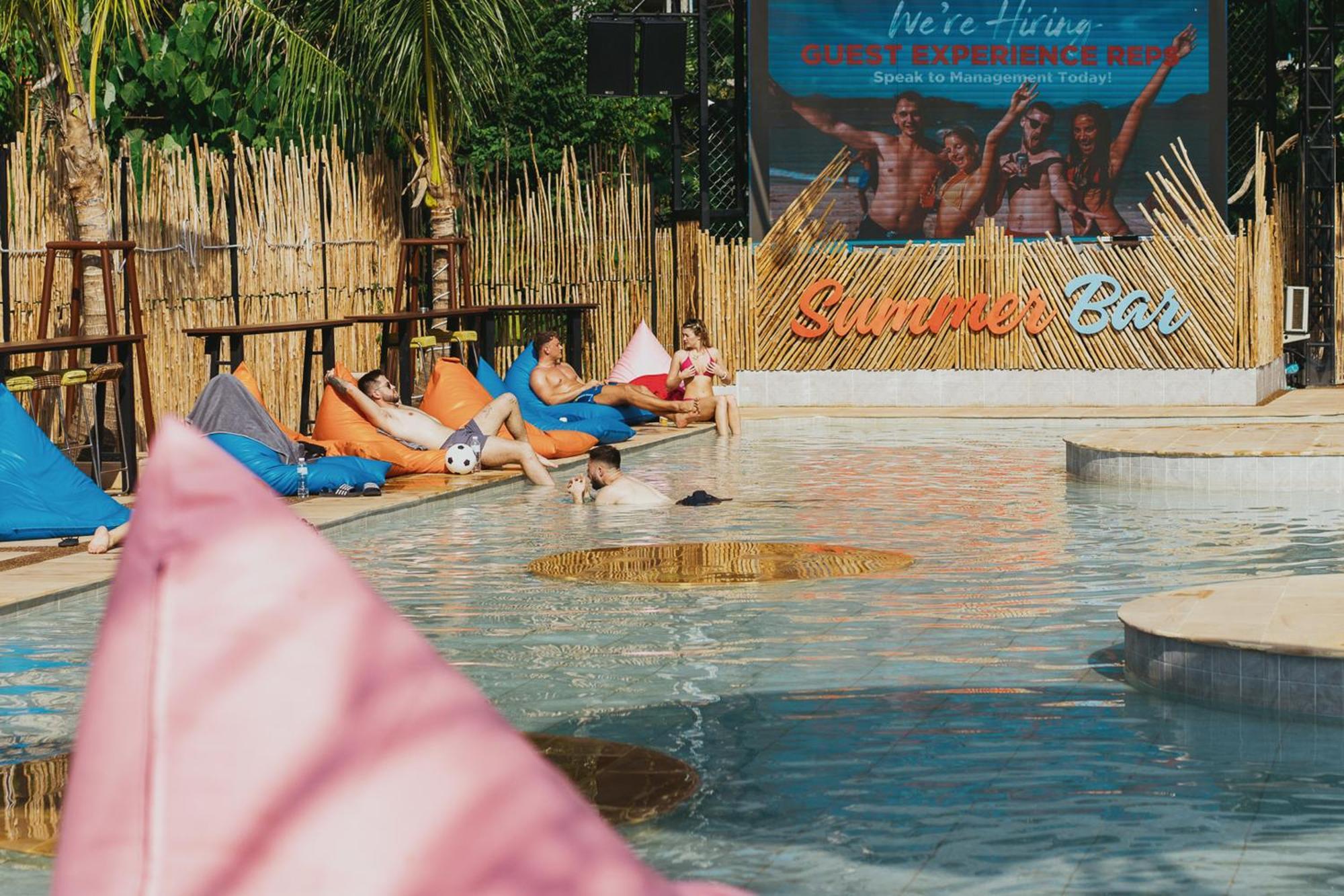 Summer Club And Hostel Ao Nang エクステリア 写真