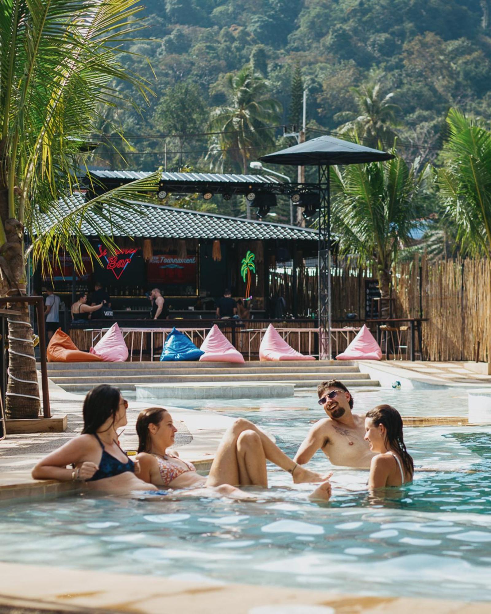 Summer Club And Hostel Ao Nang エクステリア 写真